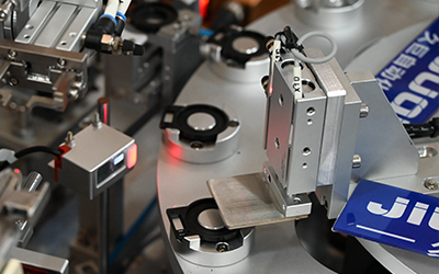 혼 자동화 터미널 삽입기