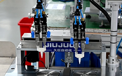 스피커 자동화 디스펜서